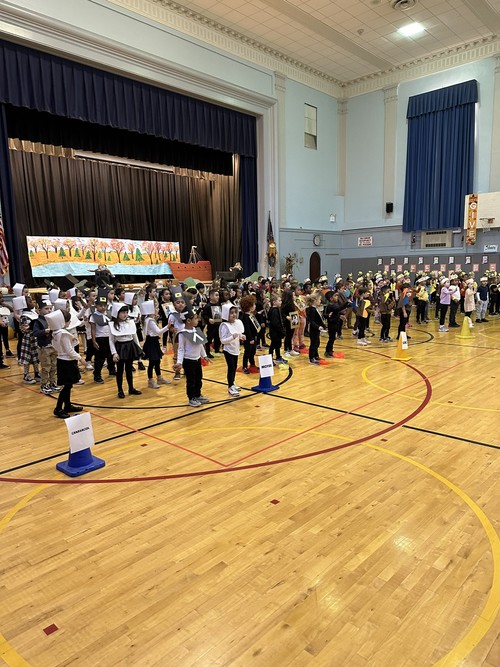 Fifth Avenue students performed a showcase.