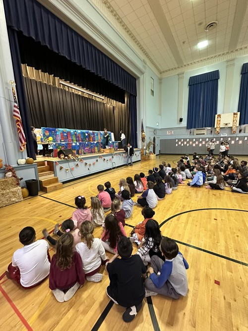 FIfth Avenue students learned about Native Peoples.