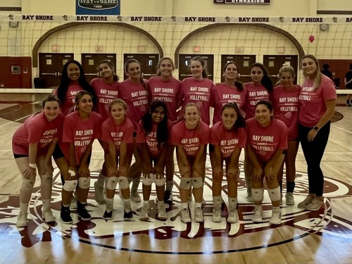 The Girls Volleyball team raised money for breast cancer.