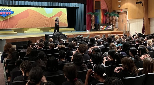 Elementary school students visited the Middle School for a performance.