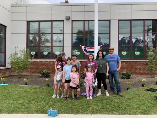 UPK students, staff, and families planted flowers.