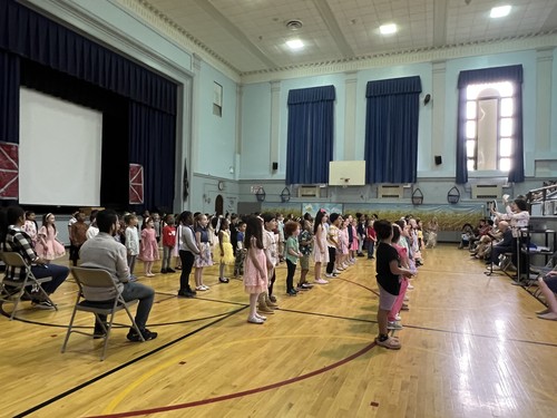Fifth Avenue students performed a Spring Showcase.