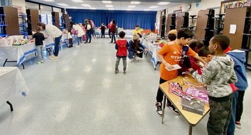 Brook Avenue hosted a Holiday Boutique.