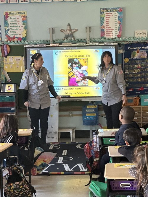Fifth Avenue students learned about bus safety.