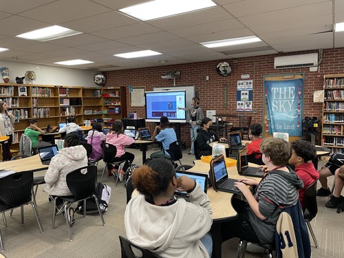 Middle School students learned about audio and digital books.
